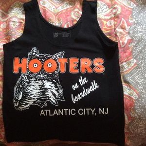 Hooters Tank