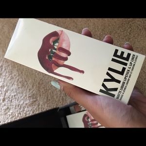 Kylie Lip Kit: Posie K