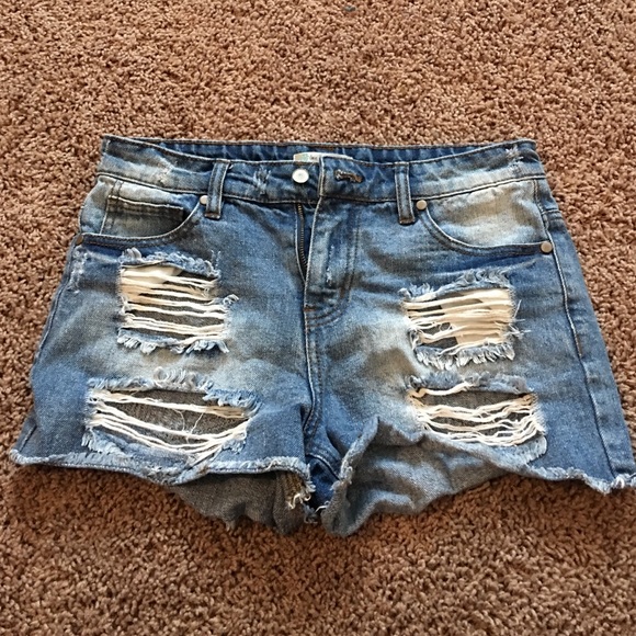 Ripped Jean shorts