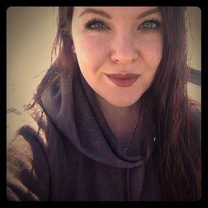 Meet your Posher, Eiren