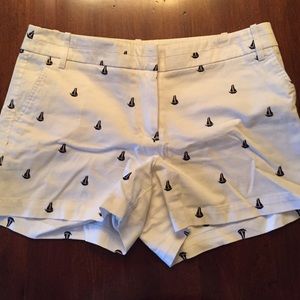 British Khaki sailboat shorts size 6