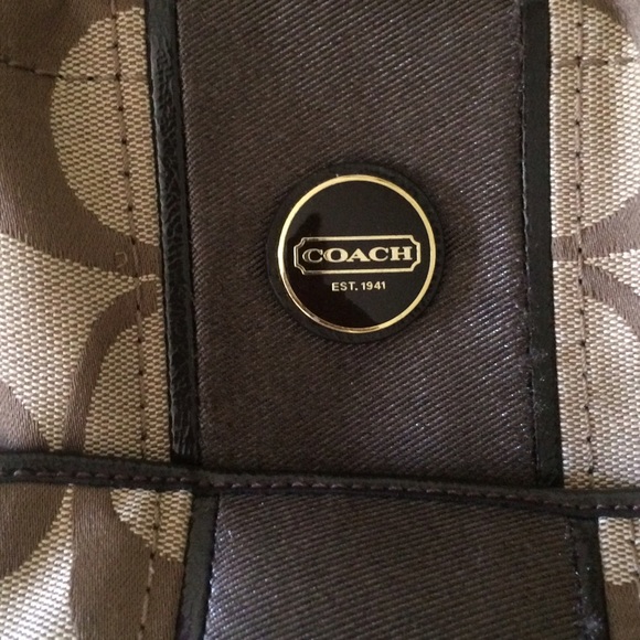 Coach - Picture 2 of 3