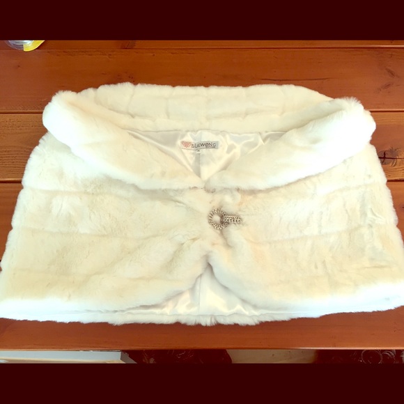White Faux Fur Stole (Wrap) with Crystal Clasp