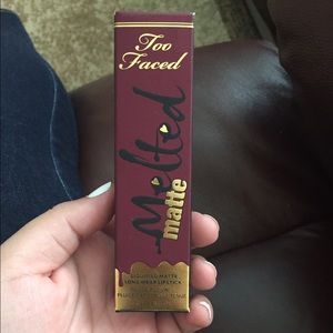 Toofaced melted matte lipstick