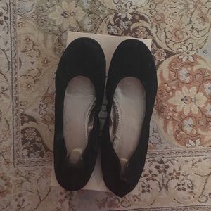 J.Crew women's suede flats