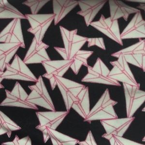 Tall and curvy but made in Vietnam so fit like os