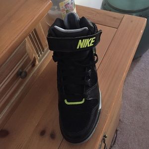 Womens Nike Air Max Sky High