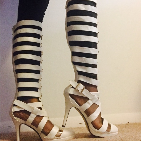 Heels - Picture 2 of 3