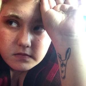 Meet your Posher, Max