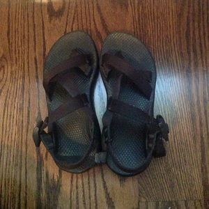 FLASH SALE 1 DAY Almost brand new black chaco's