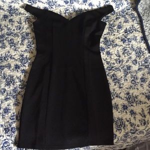 Off the Shoulders Black Cocktail Dress