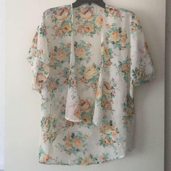 Beige floral kimono