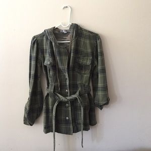 Green fitted sweater