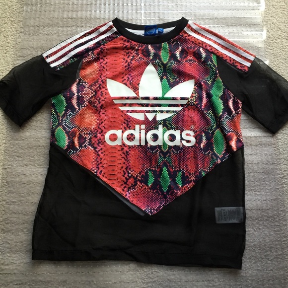 Adidas top