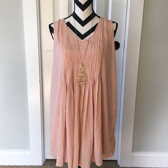 Old Navy Peach Dress