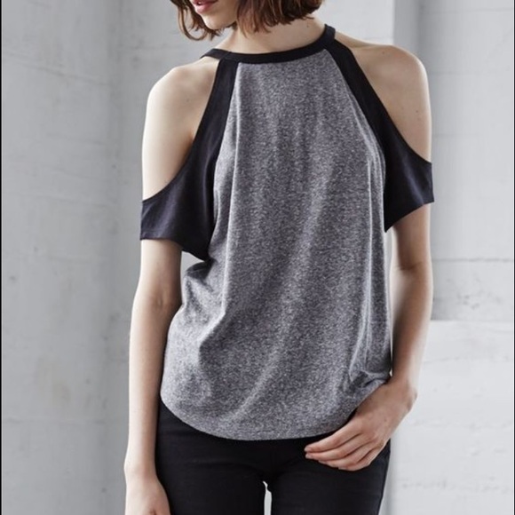 Pacsun Cold shoulder tee