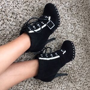 HP🎉🎉 Bakers booties