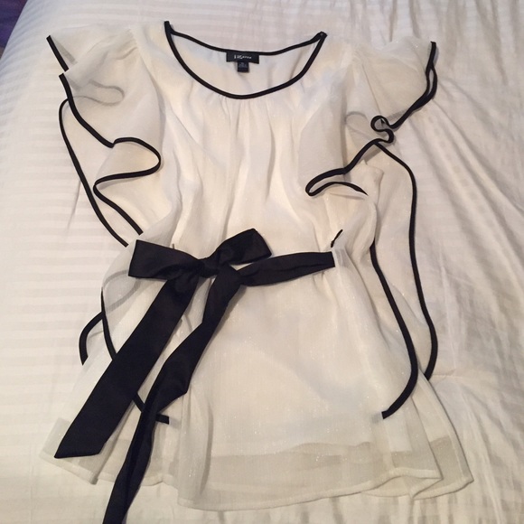 White and black chiffon designer blouse - Picture 3 of 3