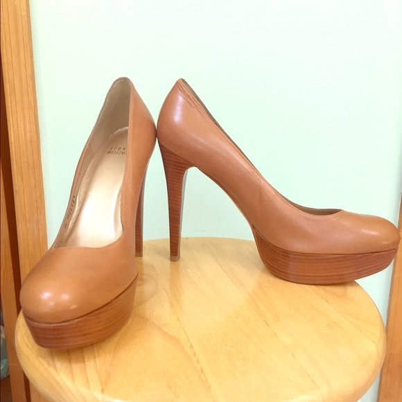 Stuart Weitzman Nude Leather Platform Pump