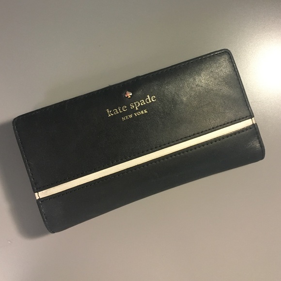 kate spade Handbags - Authentic Kate spade Stacy wallet