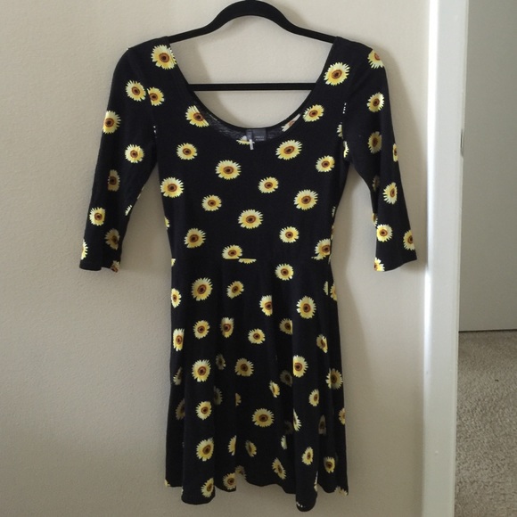 Sparkle & Fade 3/4 knit skater dress (Preloved)