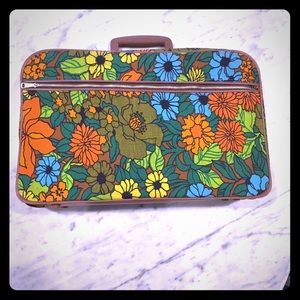 Vintage 1970's Suit Case