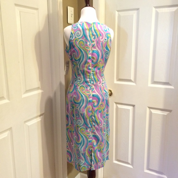 Pretty paisley sheath dress, never worn. - Picture 2 of 4