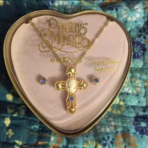 ❌SOLD❌Precious Moments necklace & earrings