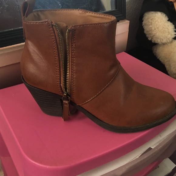 Brown boots
