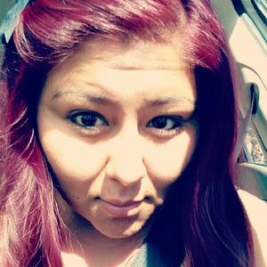 Meet your Posher, Gloria