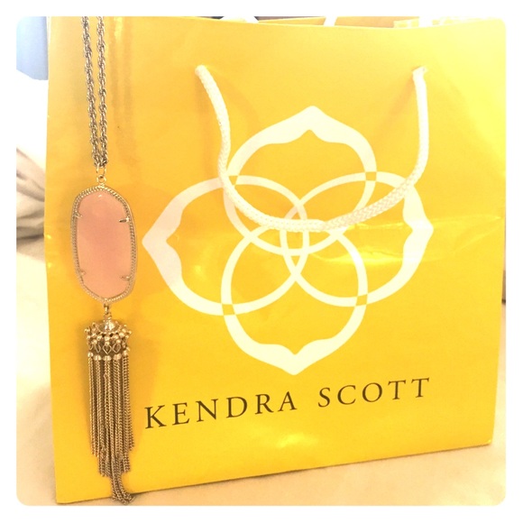 Kendra Scott Rayne necklace with gift bag