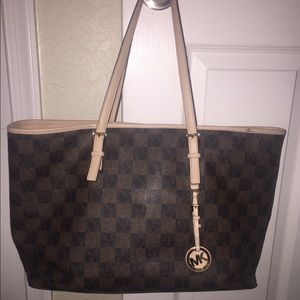 Michael Kors Tote GUC
