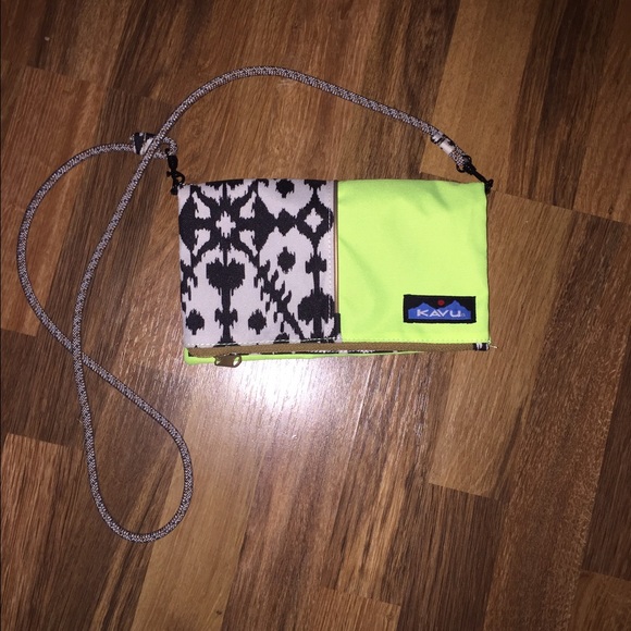 Kavu purse perfect condition