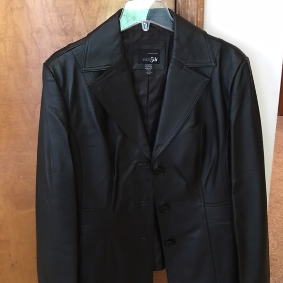 Leather jacket worn once size large