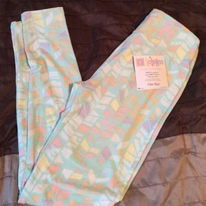Lularoe One Size leggings NWT!