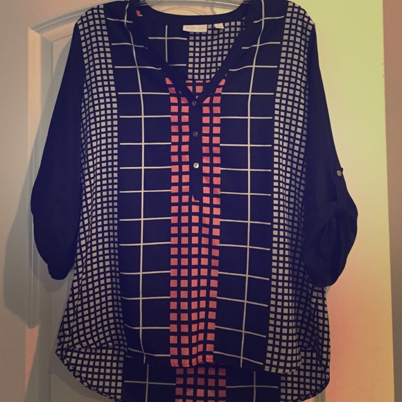 Adorable New York & Company blouse!
