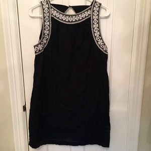 black shift day dress