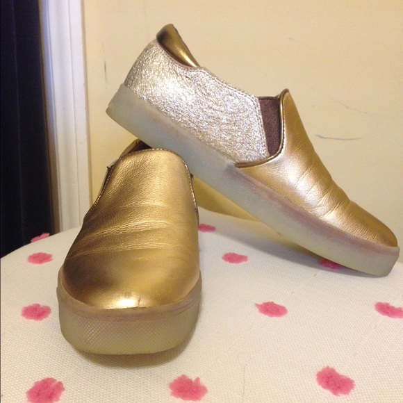 Sam Edelman gold slip on