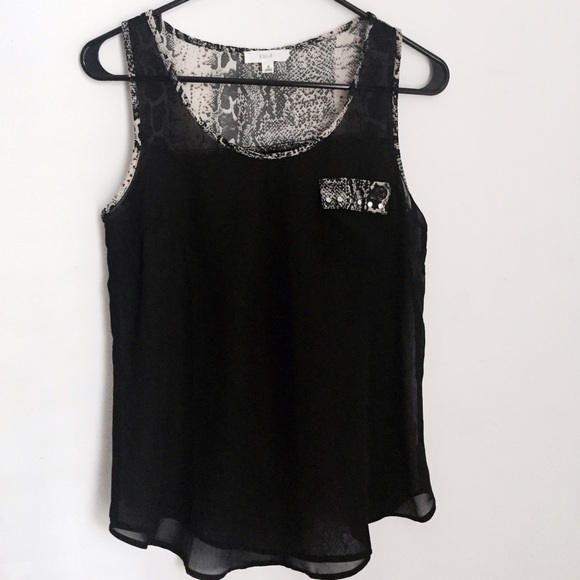 Sexy see-through Edge top with a front pocket