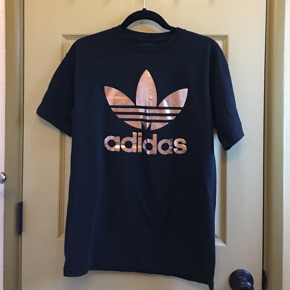 NWOT Adidas logo tee