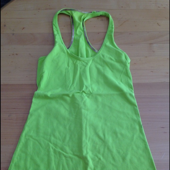 Lululemon "antidote" CRB