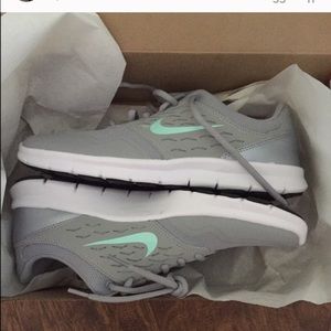 Nike orive NM brand new in box