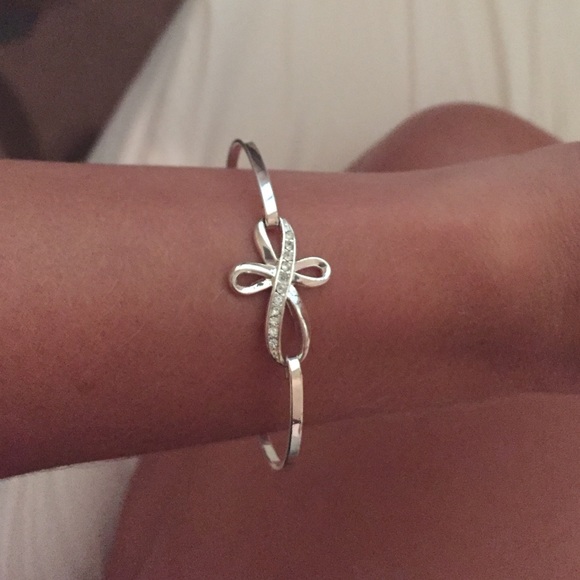 A cross bracelet!