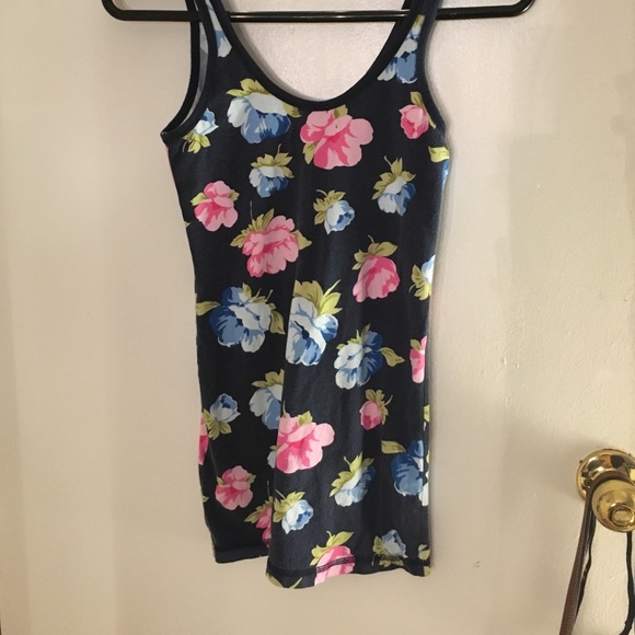 Tank top - Picture 2 of 3