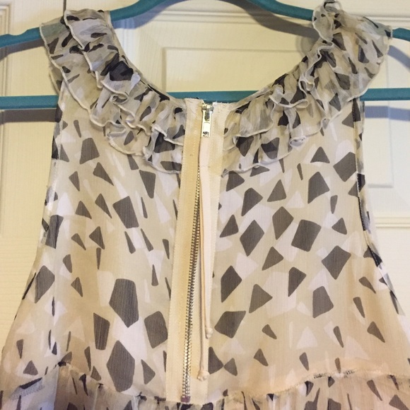 Beautiful top!🐬 - Picture 4 of 4