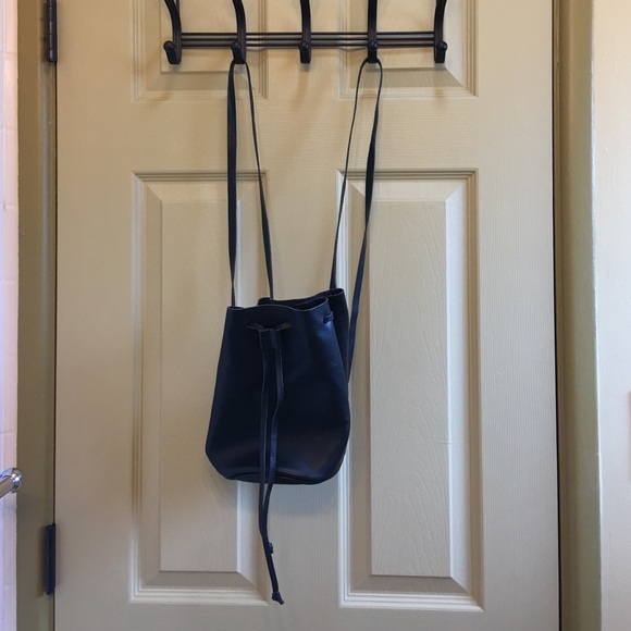 Brandy Melville bucket bag