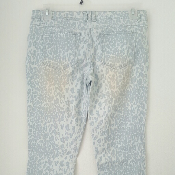 Jeans - Picture 2 of 2