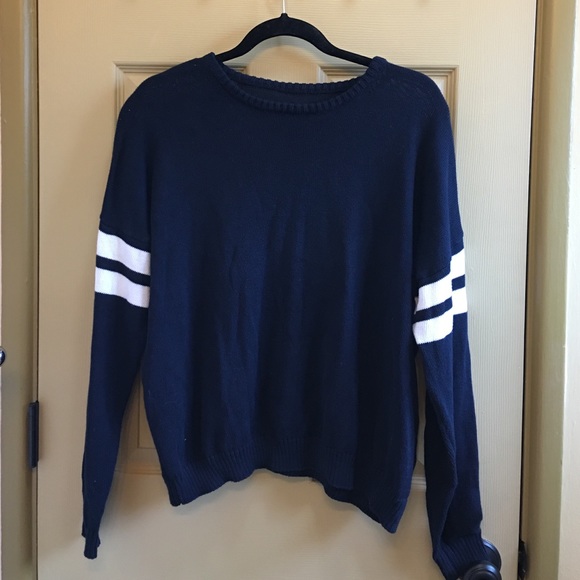 NWOT Brandy Melville sweater