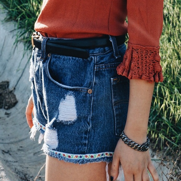Vintage Floral Ripped Levi Shorts Blue Denim
