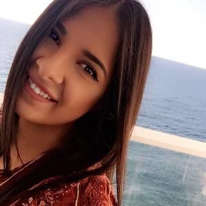 Meet your Posher, Helena